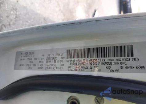 2017 Ram 1500 Rebel 4X4 5'7 Box из США, поврежденный, VIN 1C6RR7YT6HS812110